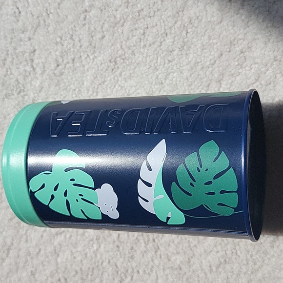 DavidsTea Tin -Hangin Around NWT - Picture 3 of 6